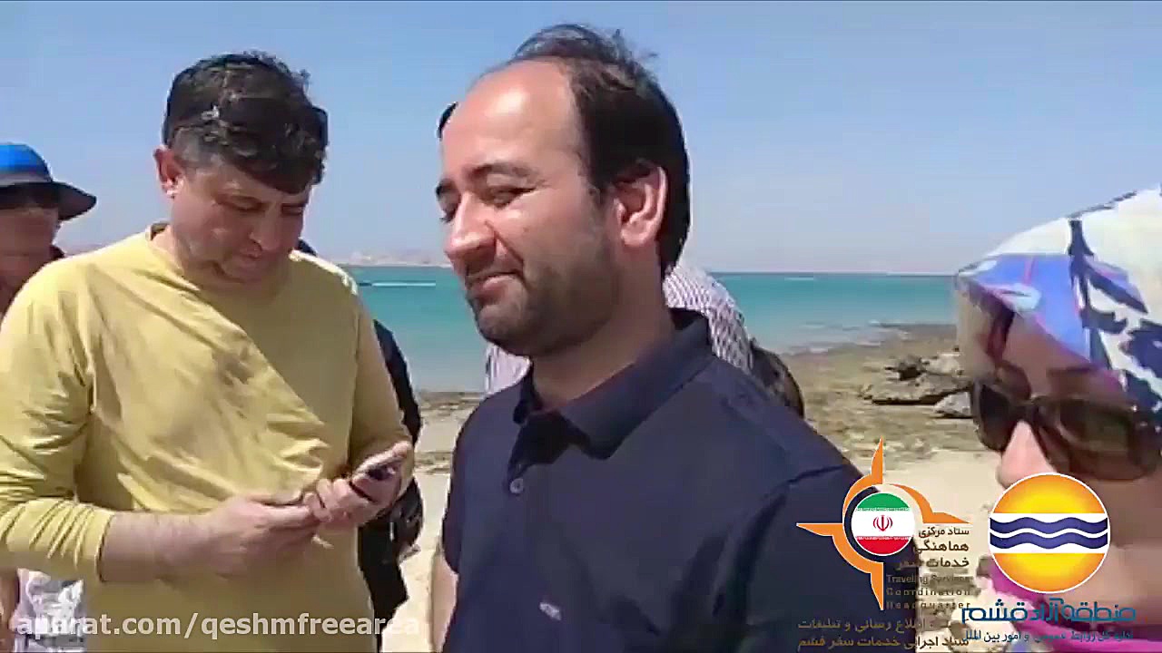 پوستر کوچک