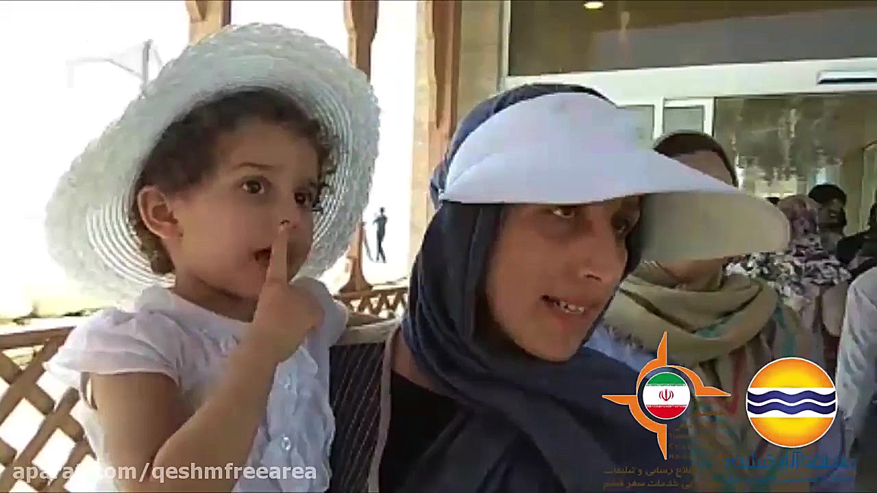 پوستر کوچک