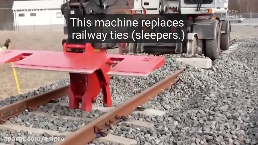 Machine Replaces Railway Track Ties