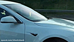 ترک صندلی تسلا هنگام فعال بودن...