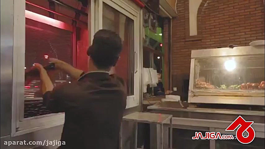 پوستر بزرگ
