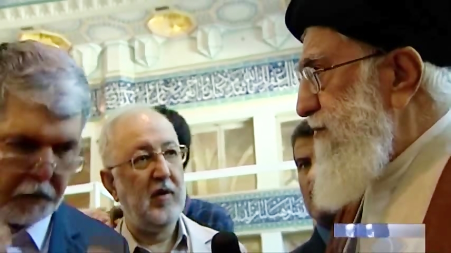 بازدید رهبر انقلاب از سی و یکمین نمایشگاه بین المللی کتاب