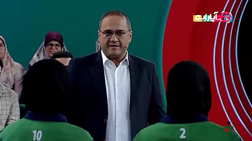 معرفی جالب بانوان فوتسالیست ایران در برنامه خندوانه زمان194ثانیه