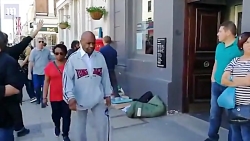 بیرون راندن بی خانمان ها از خی...