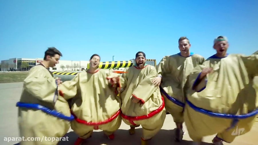Giant Sumo Battle | Dude Perfect