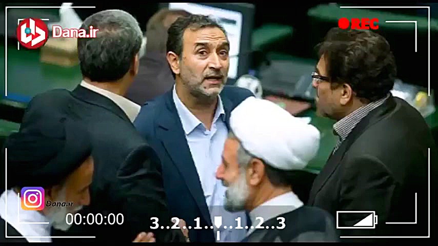 پوستر بزرگ