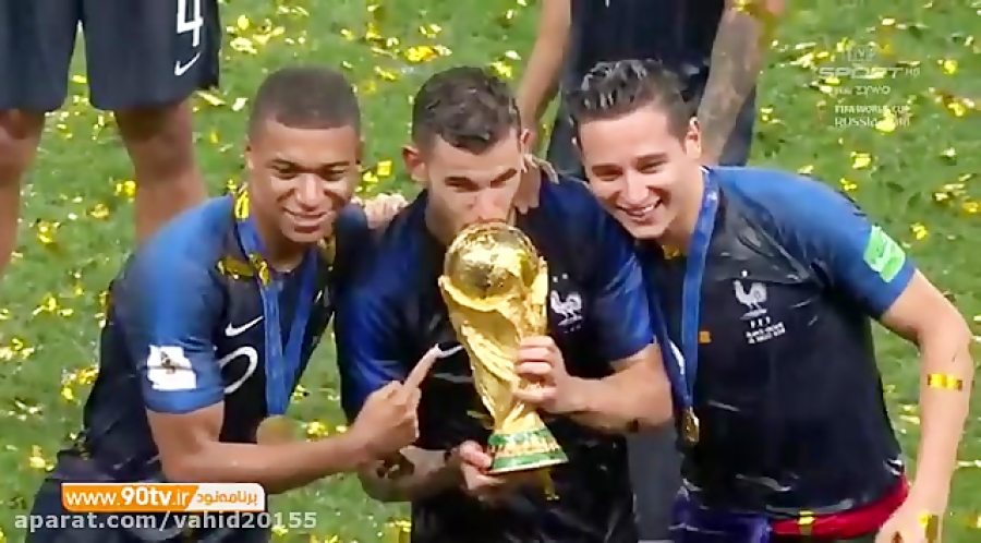 اهدای جام قهرمانی جهان به تیم ملی فرانسه-جام جهانی 2018 زمان601ثانیه