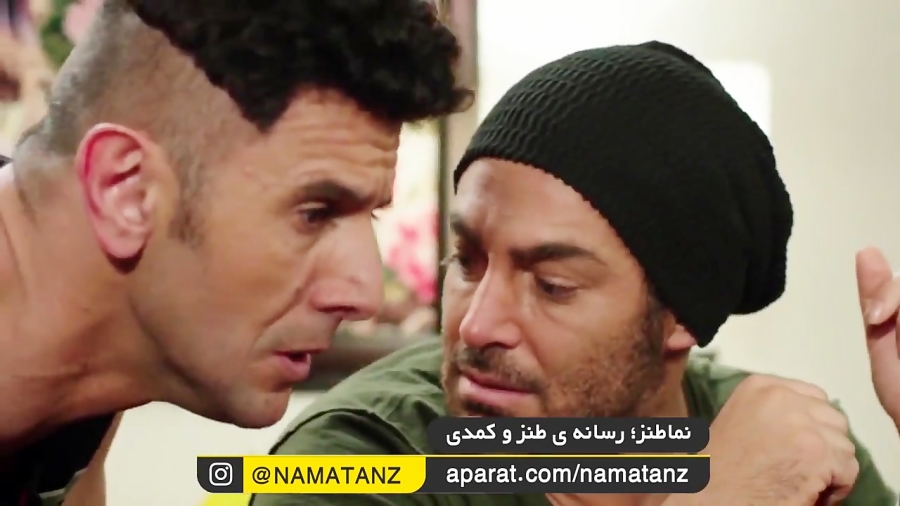 نماطنز | فکر کنم داره از زیر لپ تاپ کانال میزنه!