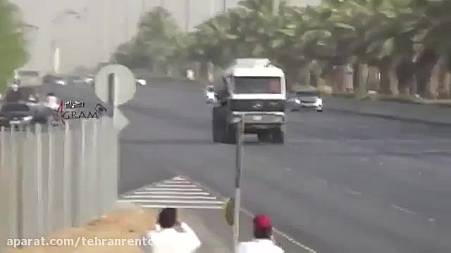 پوستر بزرگ