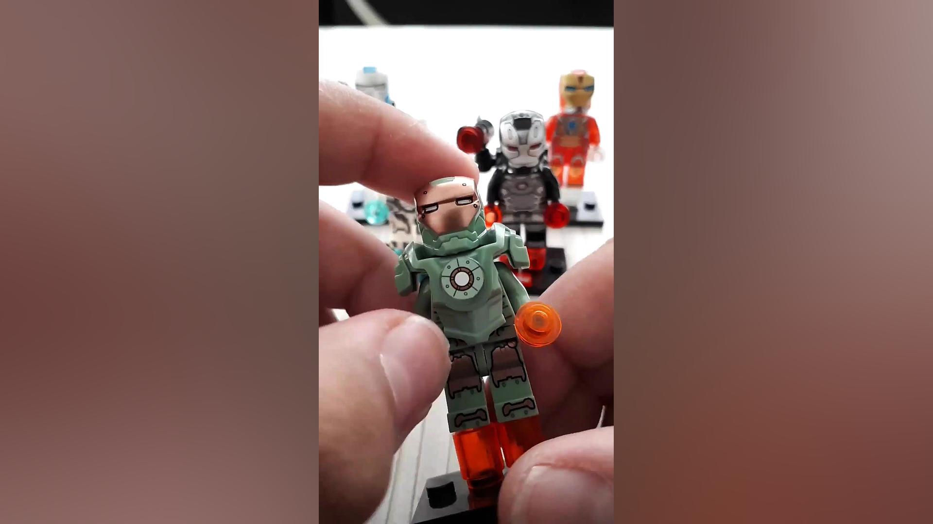 معرفی انواع مرد اهنی (iron man) زمان214ثانیه