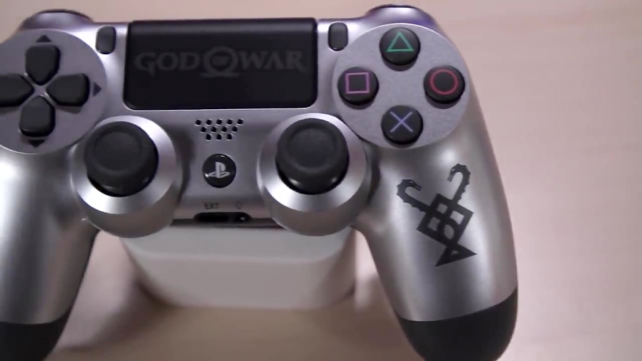 نگاه IGN به کنسول PS4 Pro باندل بازی God of War