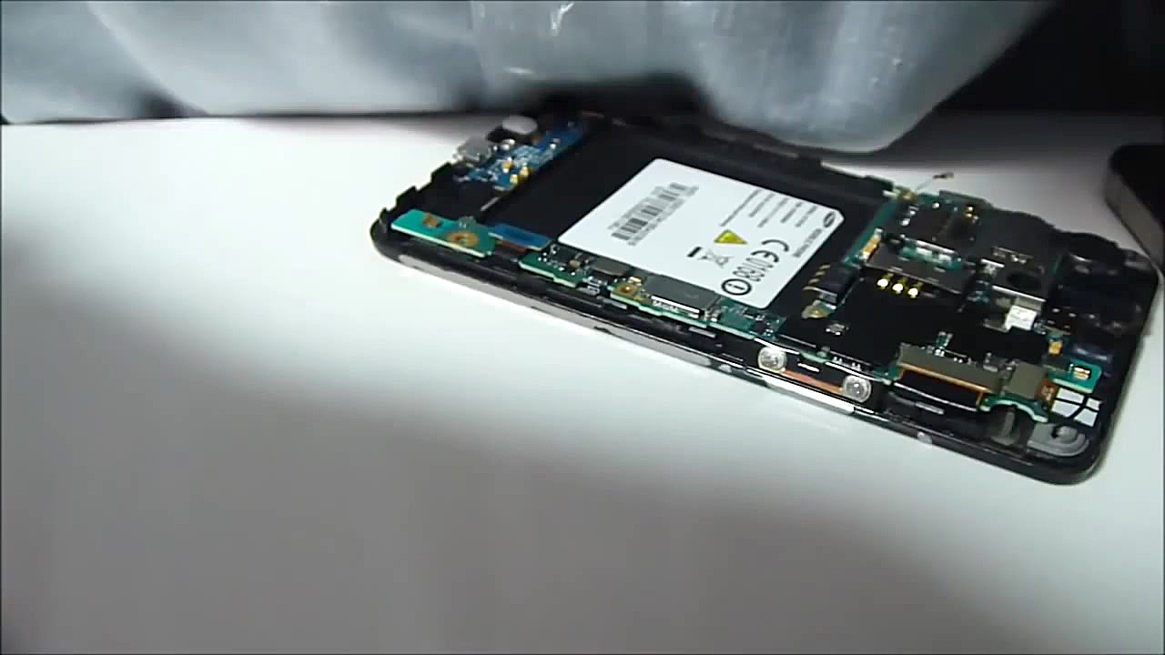SAMSUNG S2 dead fix changing by charge ic [HD] اینسایزینگ