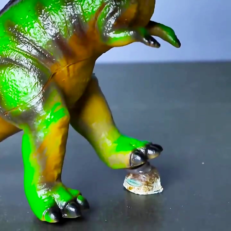 20 SIMPLE DIYS TO MAKE TOYS WI...