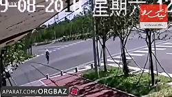 تصادف خودرو با موتورسوار و عاب...