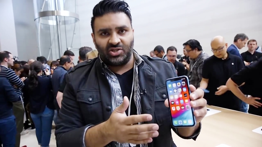 نگاه نزدیک به آیفون XR اپل