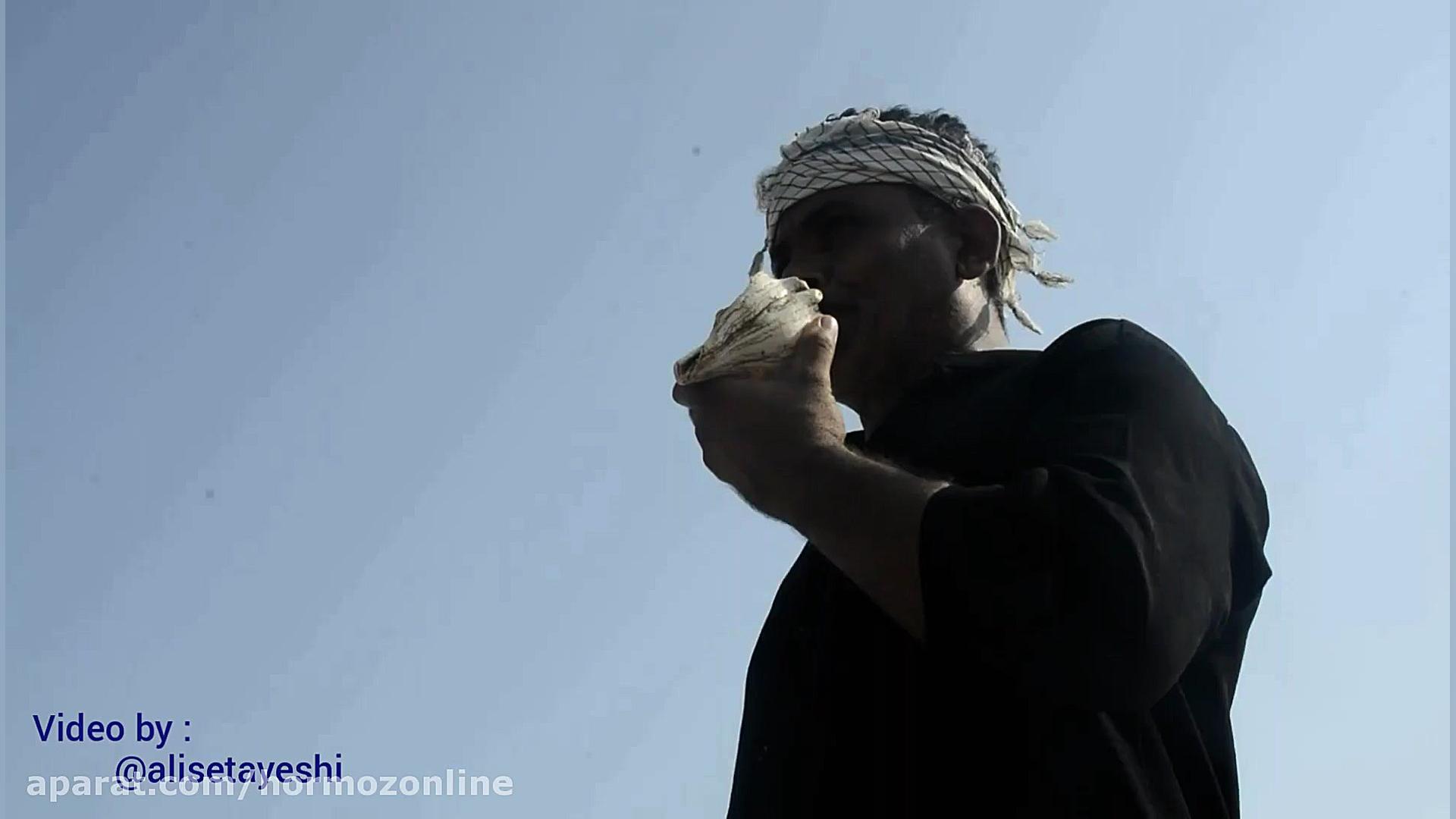 پوستر کوچک