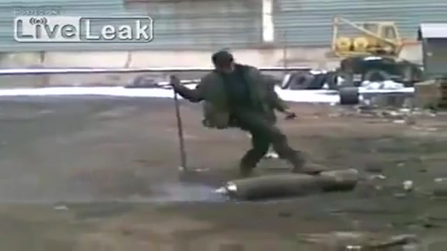 شوخی یک روس با کپسول اکسیژن دکتر پوست