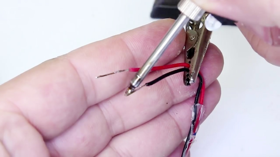 DIY Mini Soldering Iron