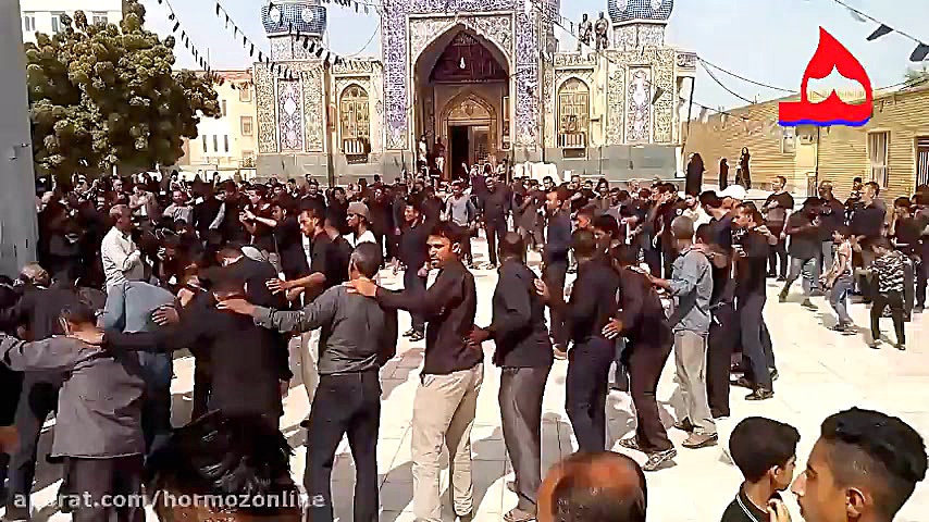 پوستر کوچک