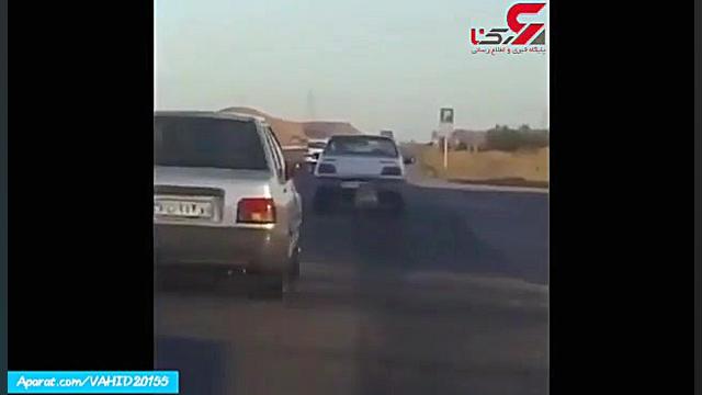 راننده پژو سگ آزار در زنجان دستگیر شد فیلم بکسل سگ توسط پژو 405 زمان23ثانیه