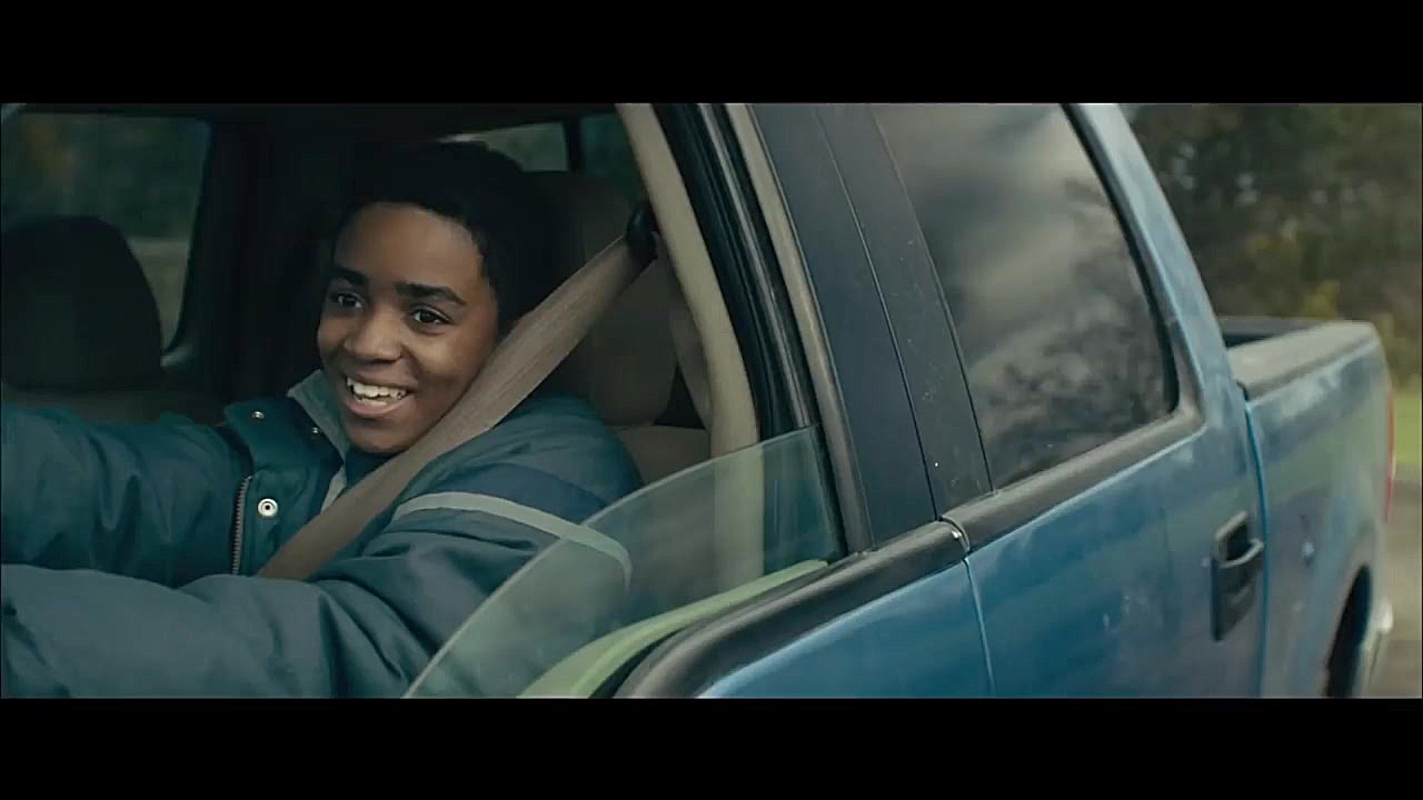 دانلود فیلم KIN 2018 زمان159ثانیه