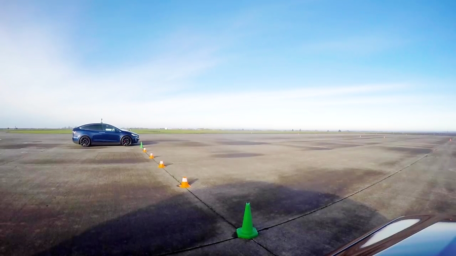 Jeep Trackhawk vs Tesla Model X vs AMG GLC 63