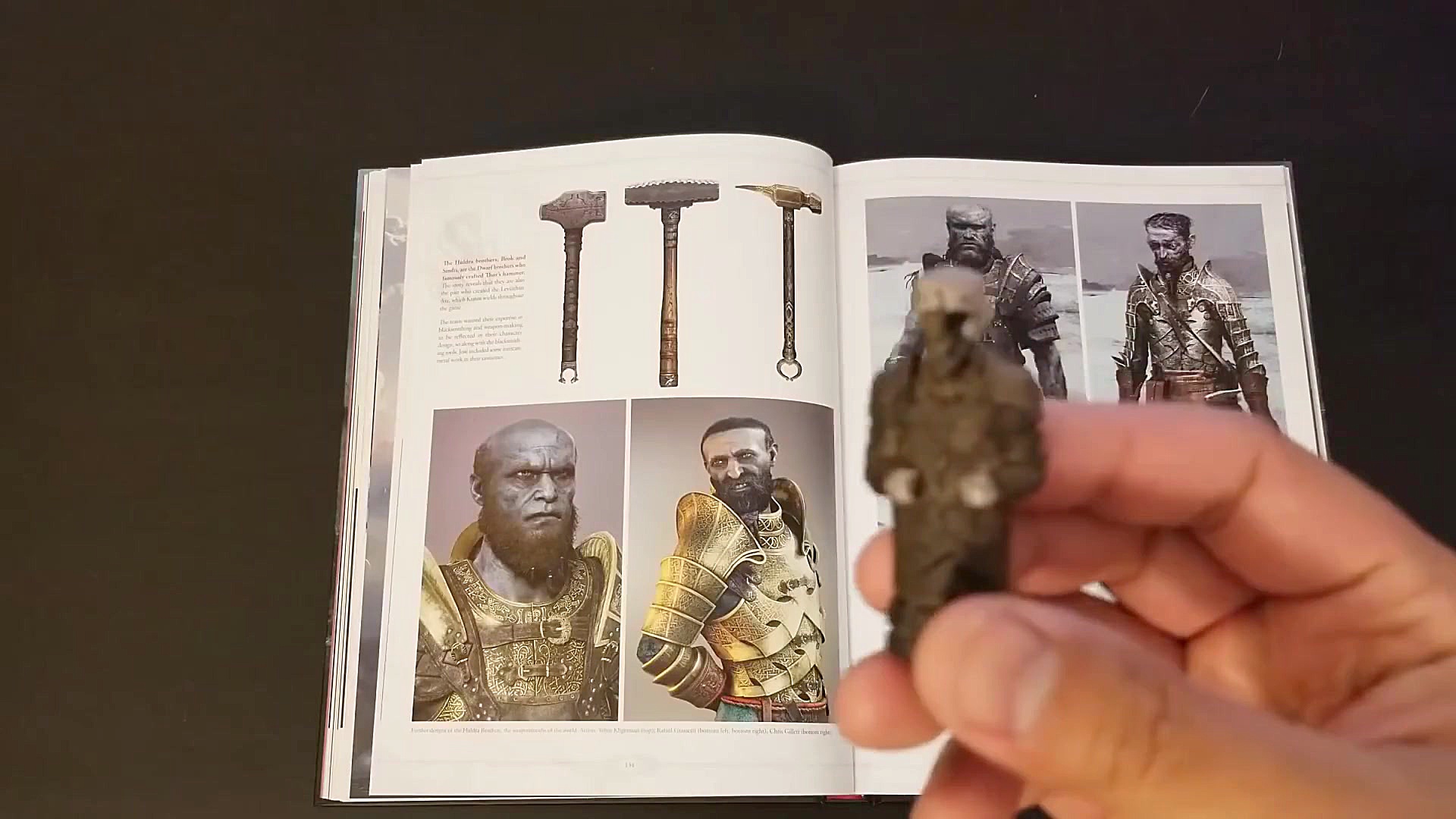 معرفی و نمایش کامل کتاب هنری (Art Book) بازی God Of War زمان855ثانیه