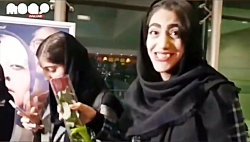 ازدحام دختران طرفدار برای سلفی...