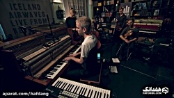 اولافور آرنالدز و اجرای قطعهٔ...