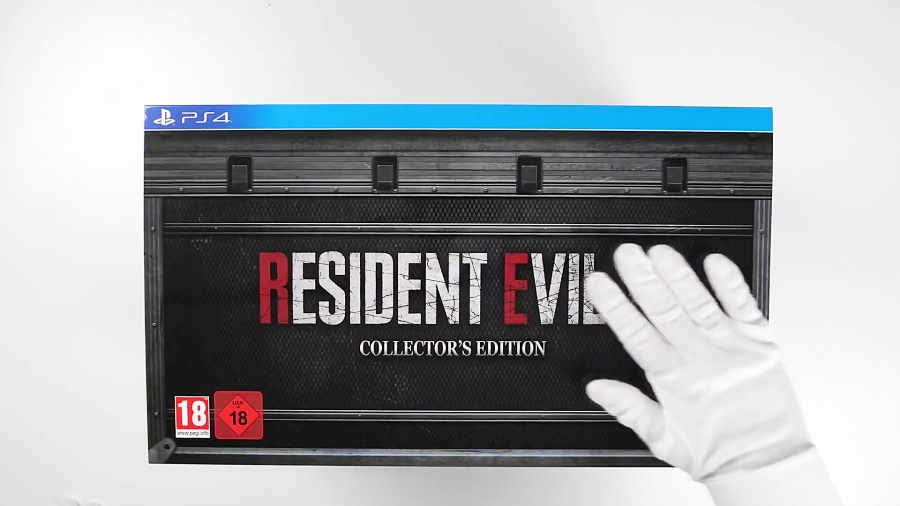 آنباکسینگ بازی Resident Evil 2 Remake Collectors Edition