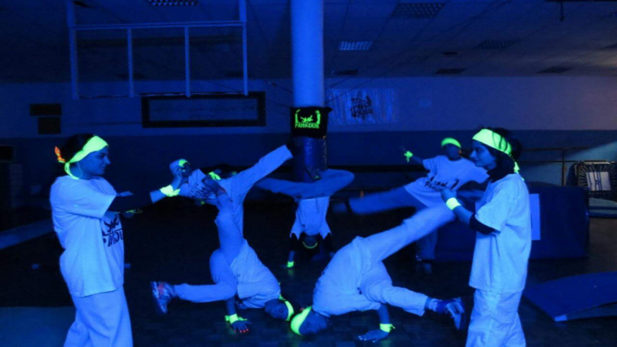 پارکور دختران-مریم راد،بلک لایت-اسفند ۹۳