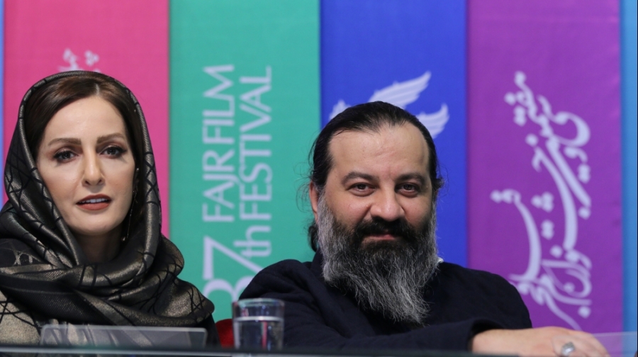 شوخی خنده دار مهراب قاسم خانی در نشست خبری فیلم ناگهان درخت زمان24ثانیه