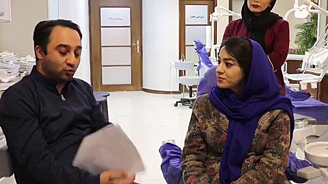 در آوردن ارتودنسی در بیمار جراحی فک توسط فوق تخصص ارتودنسی جراحی فک Microarray