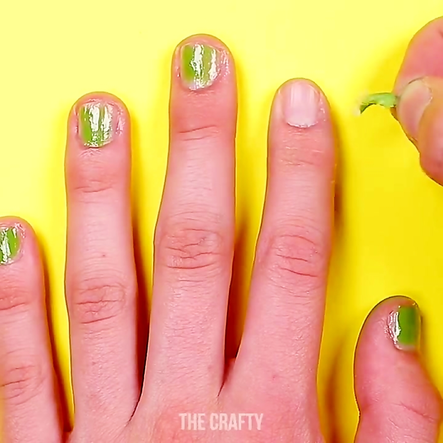 15 AWESOME MAKEUP HACKS 5MINUTE CRAFTS