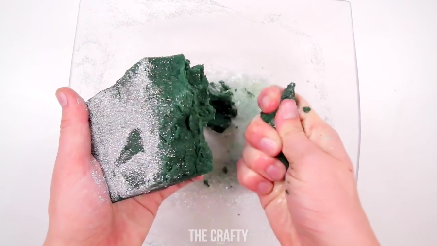 CRUSHING SOAKING FLORAL FOAM! Wet VS Dry Floral Foam! Satisfying Videos