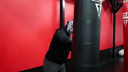 سین کارا درحال تمرین