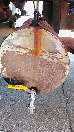 مخزن اب جوش.