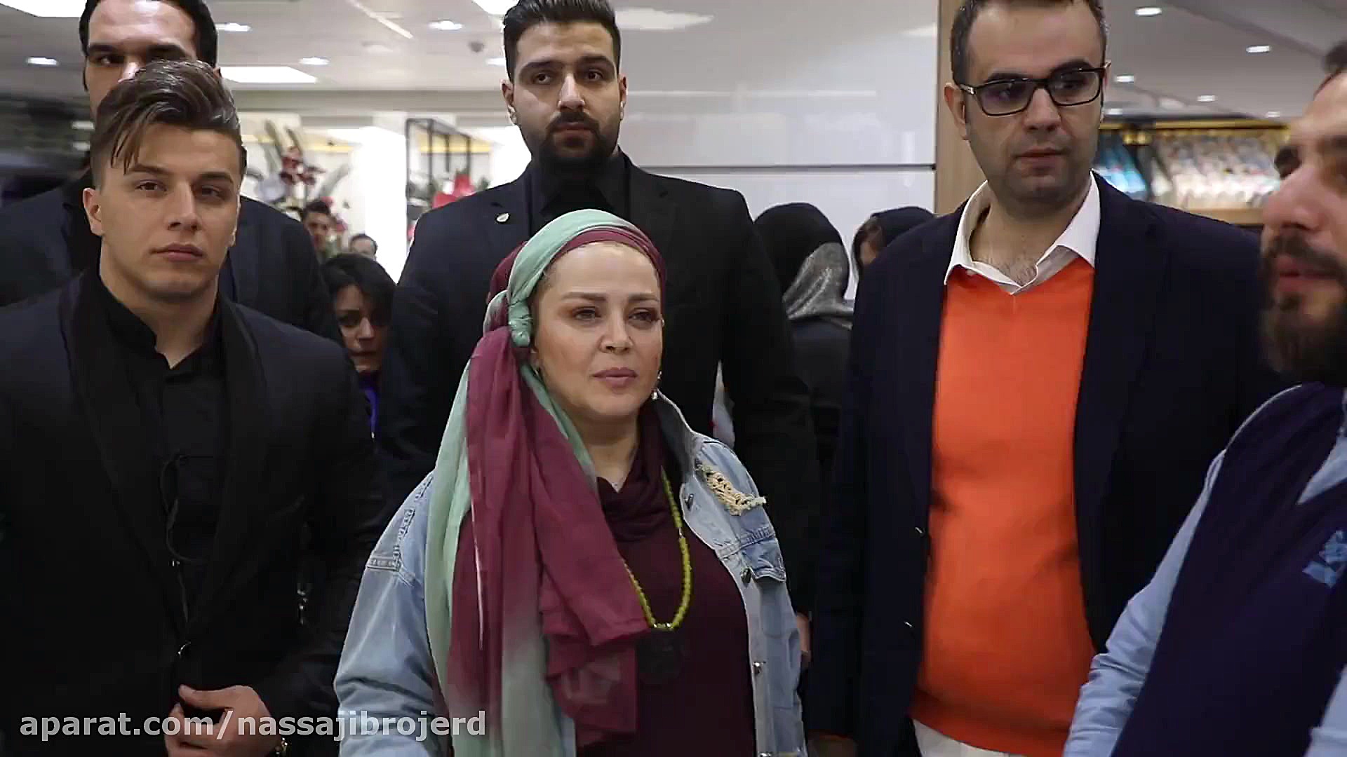 حضور بهاره رهنما در افتتاحیه شعبه جدید نساجی بوجرد زمان60ثانیه