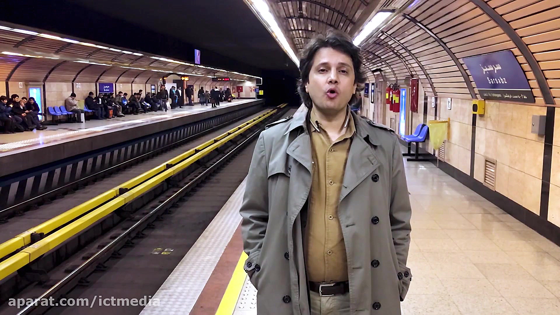 بر مدار ارتباط- فیبر نوری هولوگرام سه‌بعدی جراحی