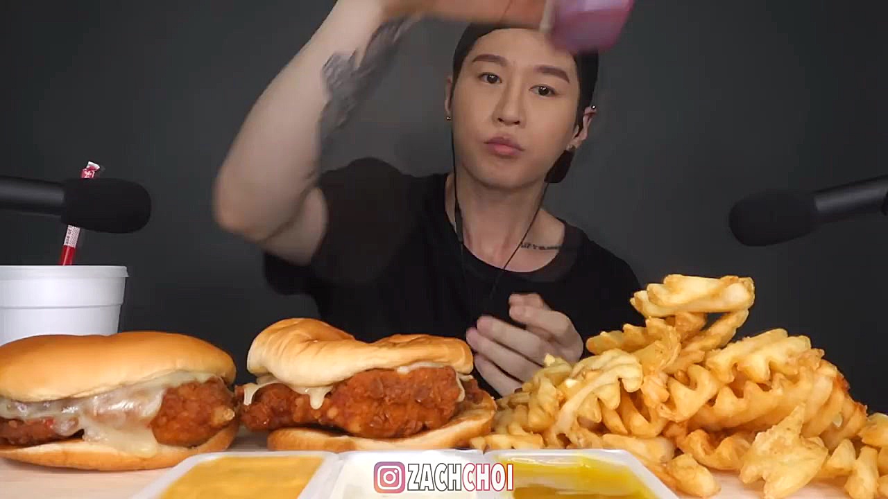 *ASMR* Chick-Fil-A Mukbang (No Talking) Eating Sounds | Zach Choi ASMR زمان709ثانیه