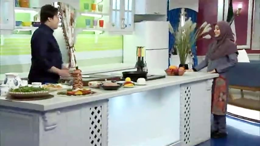 آشپزی ایرانی: دونر مرغ و گوشت برای تهیه ساندویچ شاورما