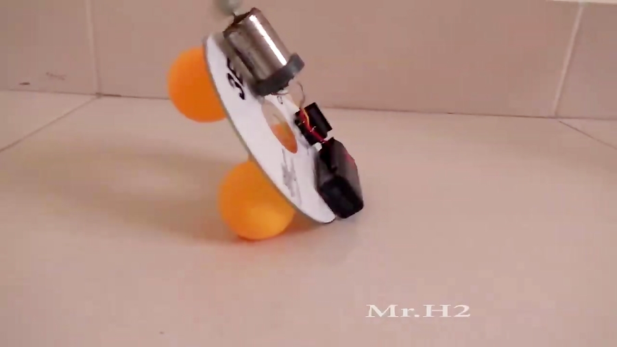 DIY Robot using Ping Pong Balls - How to make a robot for Kids - Easy ...