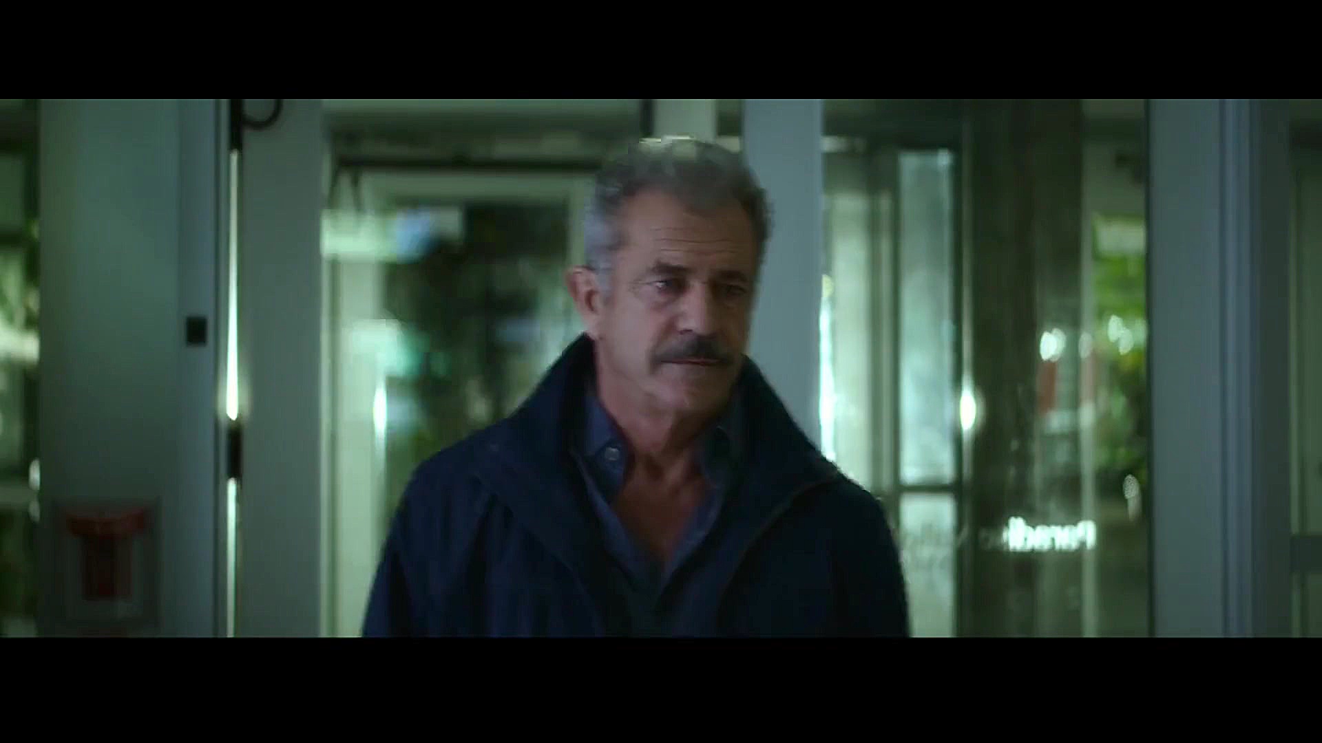 دانلود فیلم کشیده شده در بتن Dragged Across Concrete 2018  | با زیرنویس فارسی زمان9157ثانیه