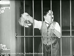 چارلی چاپلین در قفس شیر