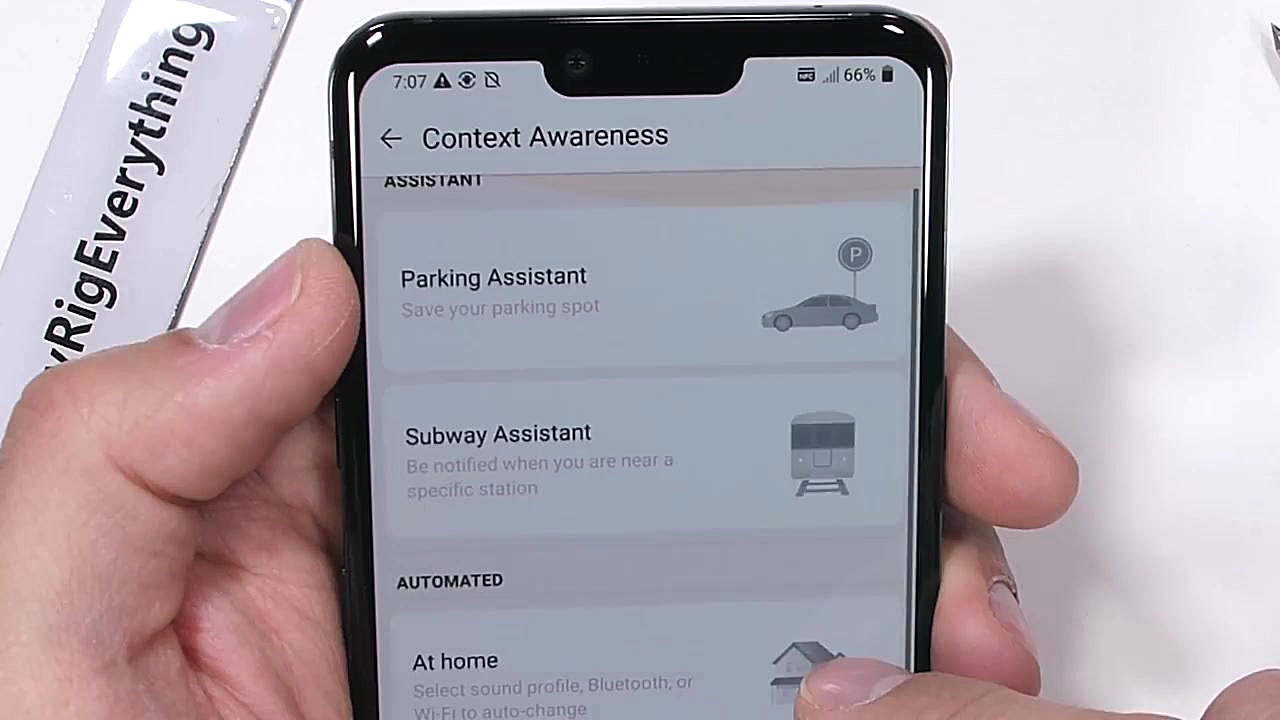 تست مقاومت ال جی جی ۸ (LG G8) هوپیلو