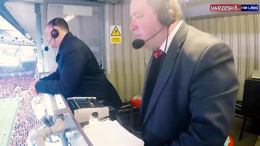 خوشحالی شدید گزارشگران حاضر در...