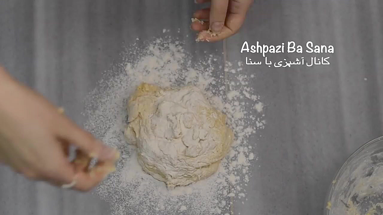 طرز تهیه گوش فیل ایرانی کاملا به سبک و مزه قنادی ها آر اف فرکشنال