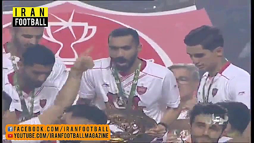 مراسم اهدای جام قهرمانی رقابت های حذفی به تیم پرسپولیس زمان381ثانیه