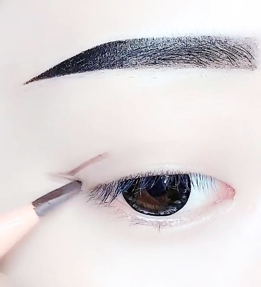 Beautiful Eye Makeup Tutorial...