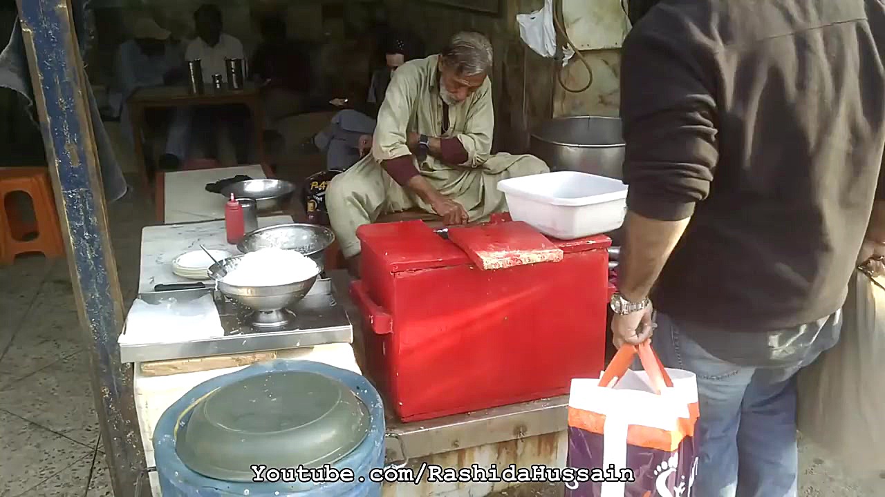 مالای خیا کولفی | مشهور کولفی فالودا | خیابان سدار خیابانی کراچی پاکستان بیماری استئوجنز ایمپرفکتا